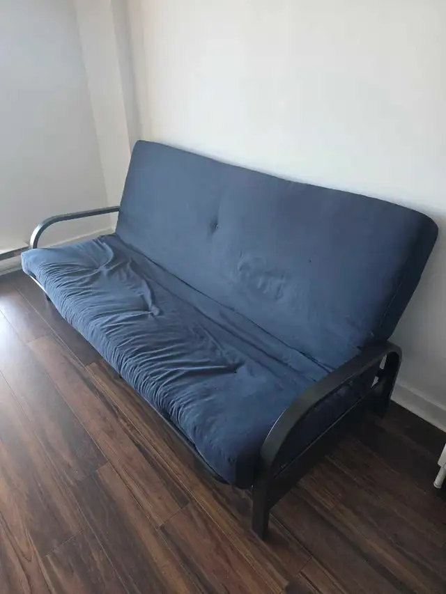 meubles a vendre in Beds & Mattresses in Longueuil / South Shore - Image 7