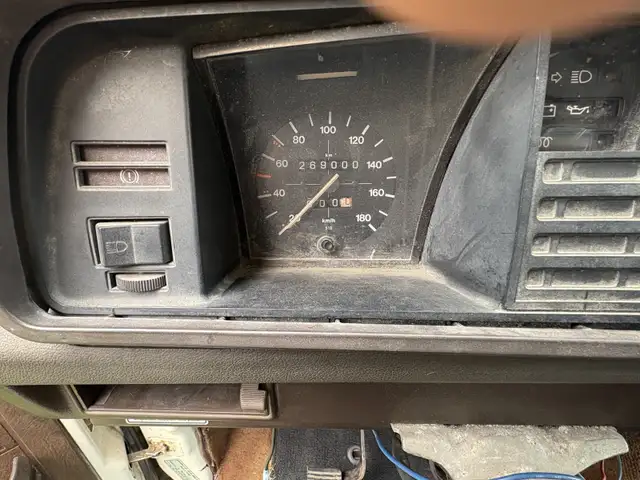 1984 Volkswagen Westfalia in Classic Cars in Barrie - Image 6