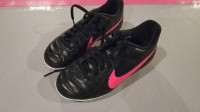 Kids Nike soccer shoes new condition