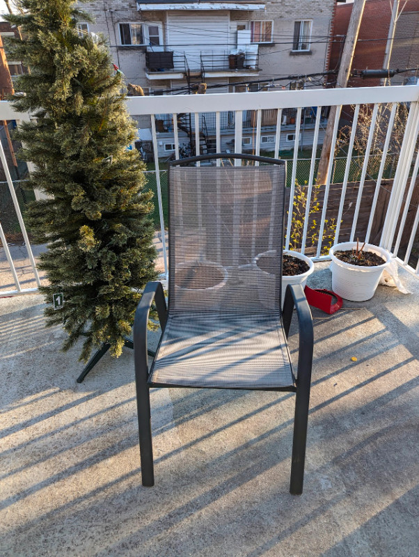 USED 6X Stackable Dining Chair Patio dans Mobilier pour terrasse et jardin  à Ville de Montréal