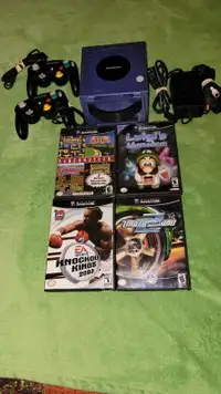 NINTENDO GAMECUBE SUPER BUNDLE WORKS GOOD ALL FOR Just $200 firm
