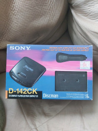 Sony discman d-142ck NEW IN BOX vintage 
