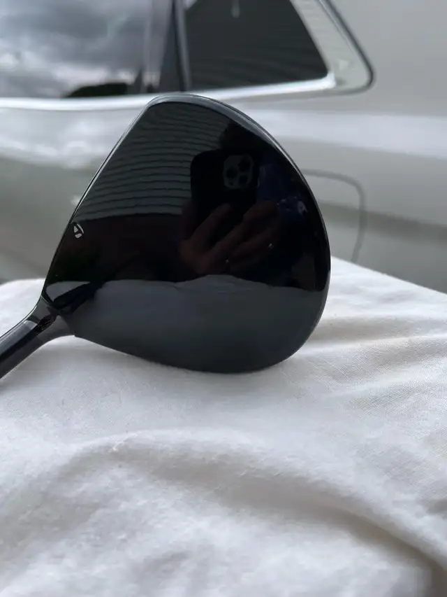 Taylormade Qi10 3HL 16.5 Regular shaft in Golf in Hamilton - Image 4