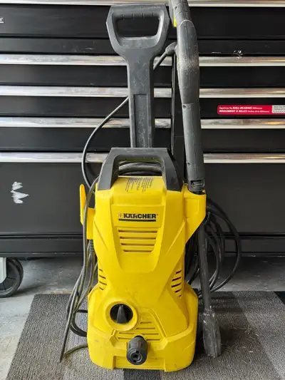 Selling a gently used Kärcher K 3 Power Control 1800 PSI 1.45 GPM Electric Pressure Washer. What you...