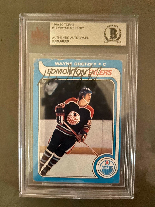 1979-80 Topps Wayne Gretzky autographed rc in Hobbies & Crafts in Cape Breton - Image 2