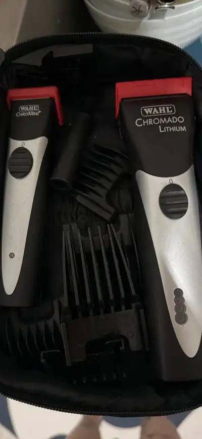 Wahl Chromado Lithium & ChroMini+ Professional Clippers/Trimmers Set Selling a Wahl Chromado Lithium...