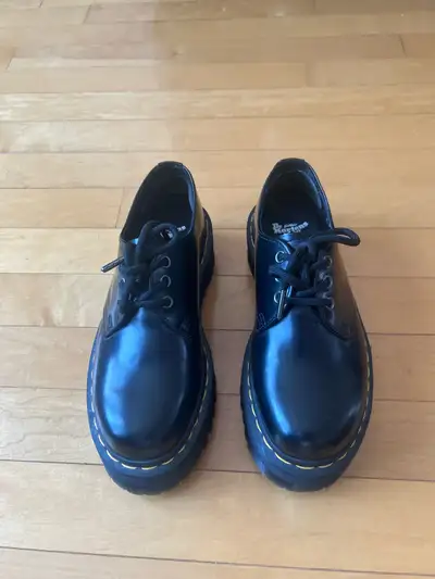 Dr. Martens Air Wair Femme  (Taille 7), View more