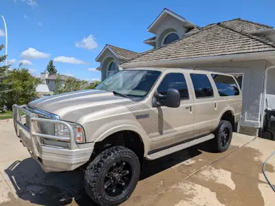 6.0L V8 Turbo Diesel 269,000km, cowl hood, aluminum bull bumper, mesh grille, Kenwood KVT7012BT DVD...