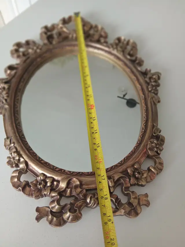 Vintage Ornate Baroque Style Gold Gilted Framed Mirror in Home Décor & Accents in Calgary - Image 7