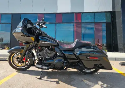 Blacked out 120ST Road Glide Special FLTRX includes a Screamin Eagle 120ST crate Twin Cam, MasterTun...