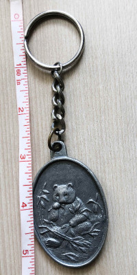 Vintage 1989 large Panda key chain WWF