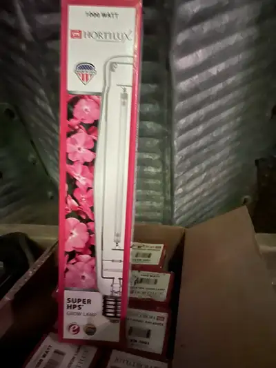 1000w Hortilux full spectrum grow bulbs, View more