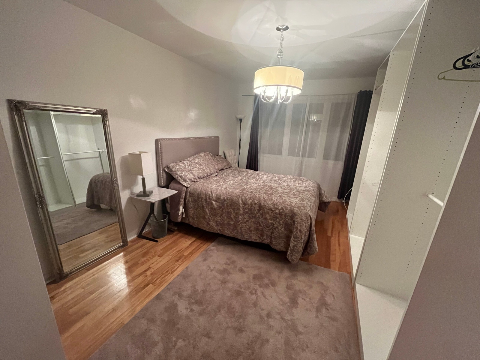 92e Av — photo 1