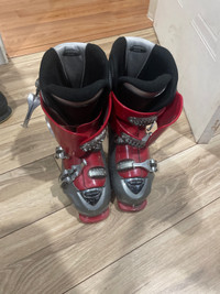 atomic ski boots