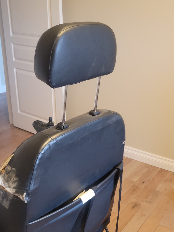 Mobile wheel Chair in Health & Special Needs in Regina - Image 2