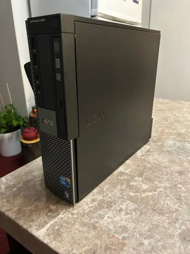 Dell Optiplex 980 Desktop PC in Desktop Computers in City of Toronto - Image 2