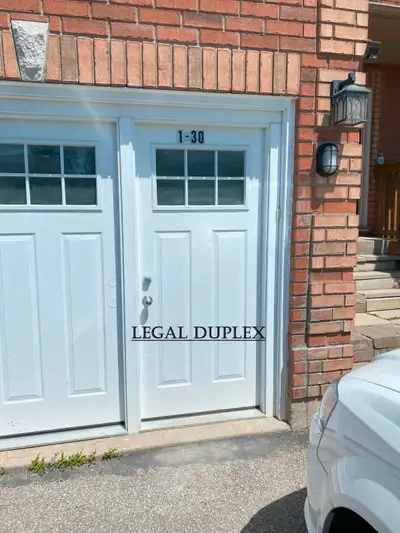 2 Bedrooms Unit 1 lower level for rent. Barrie. ON.