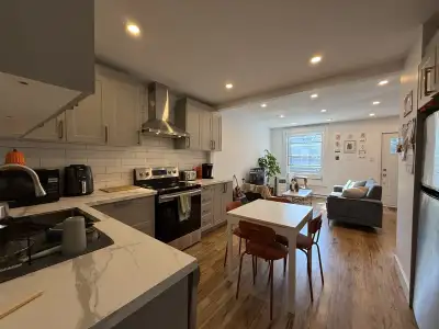 Grand 3 1/2 Entièrement Rénové et meublé; - Appartement entièrement insonorisé et isolé - Tous les é...