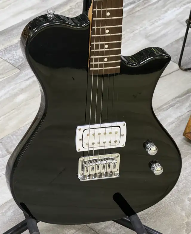 First Act Electric Guitar509456501420871681