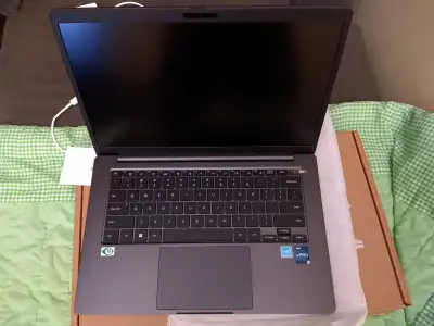 Portable LAPTOP Samsung GALAXY Book2, View more