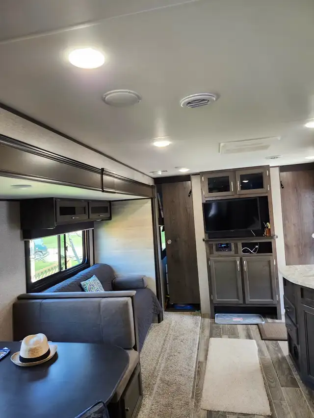 Trailer for sale on seasonal site. in Travel Trailers & Campers in Winnipeg - Image 4
