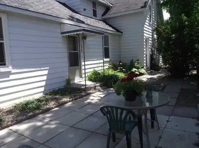 One Bedroom Apartment for rent in Stayner. First and last months rent required. Applications and sho...