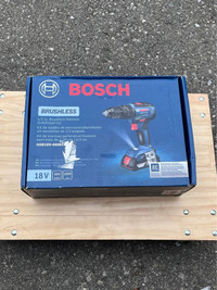 SEALED & NEW    Bosch Brushless Hammer Drill Driver Kit