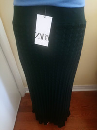 Modern long black skirt