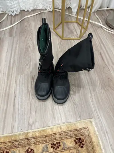 Sorel Waterproof Winter Boots Size 9, View more