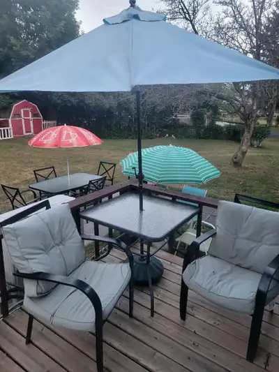 patio set , 2 to 4 chairs , table and umbrella, View more