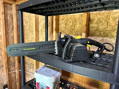 Yardworks Electric Chainsaw