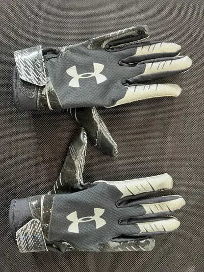 Under Armour F7 Youth Small Football Gloves, View more