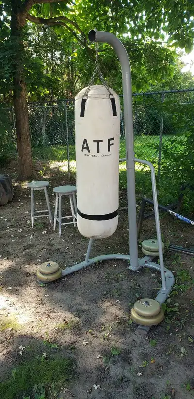 punching bag and stand, View more