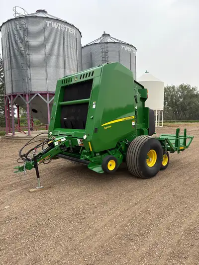 I have a used 2022 John Deere 560M round baler for sale. It comes with a Plus2 A520R. This allows yo...