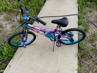 Baby Girl bicyle on sale for age group 8 to 11