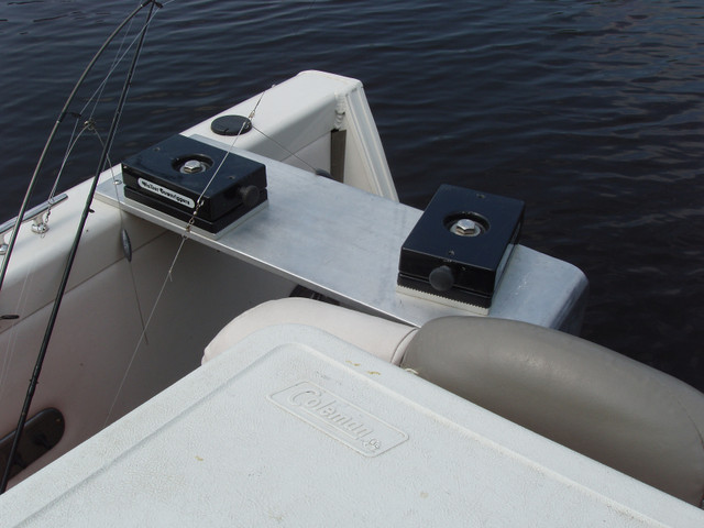 2005 CRESTLINER 2150 SPORTFISH  BOAT in Powerboats & Motorboats in Owen Sound - Image 4