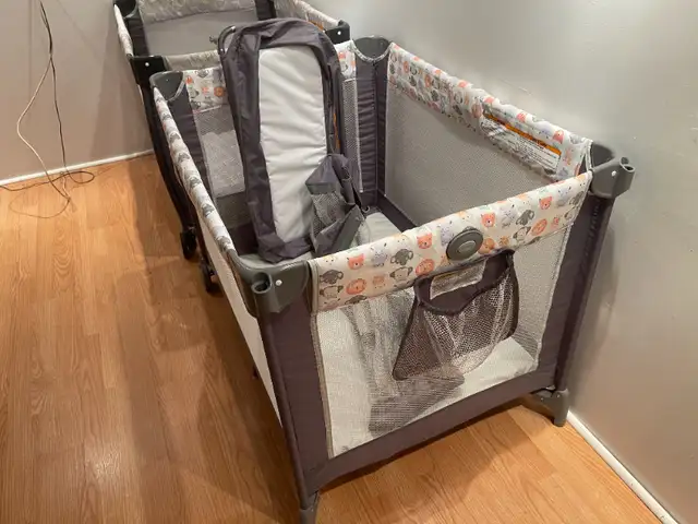 Two - Pack & Go - play pen/Cribs in Cribs in City of Toronto - Image 5