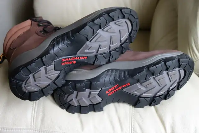  Salomon Men’s Leather Hiking Boots – Size 11 / EU 45⅓ / Conta in Men's Shoes in Markham / York Region - Image 8