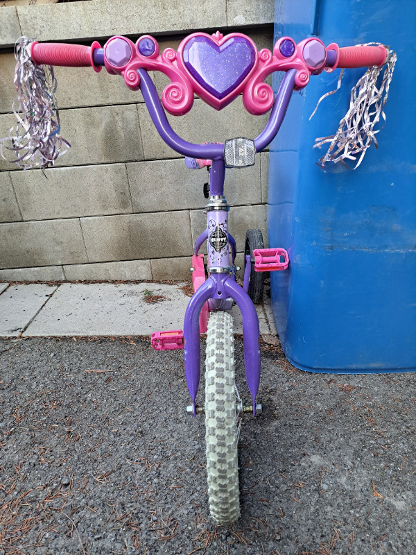 Vélo Disney pour filles, 14 po, avec casque/ Girls' Bike 14-in dans Enfants  à Ville de Montréal - Image 3