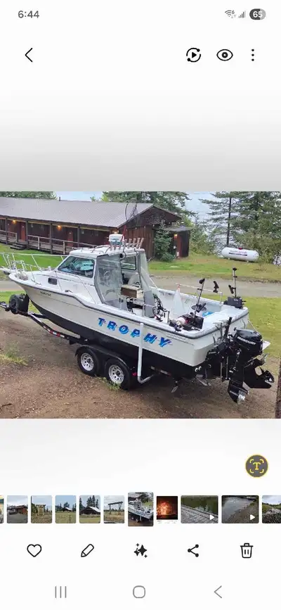 1992 trophy 2359. Recently rebuilt 4.3l Volvo penta low hours. Comes with trailer, 9.9 merc kicker w...