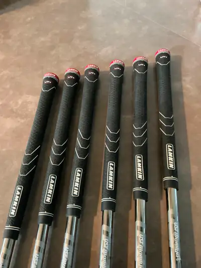 Mizuno JPX923 Iron Set for Sale, View more