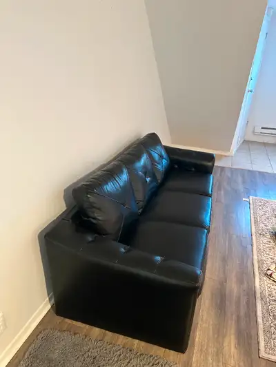 sofa à vendre prix négociable, View more