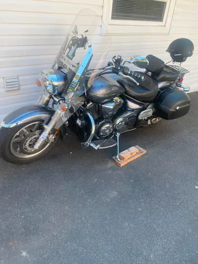 1300 v star 1300 selling don’t have time to ride have 2 other bikes