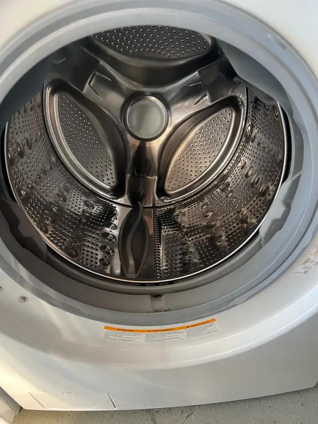 LG!! front load washer electric dryer set can deliver  in Washers & Dryers in Oakville / Halton Region - Image 5