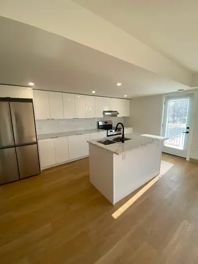 This upstairs unit in a one year old four plex won’t last long. Located at 463 Hodder avenue. $2400/...