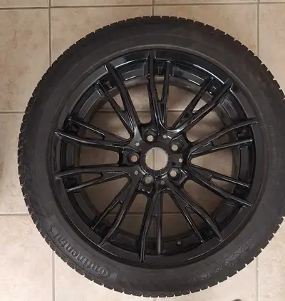 4 high quality Continental Viking Contact 7 winter tires on rims off BMW X3. 8/32" tread Bolt patter...