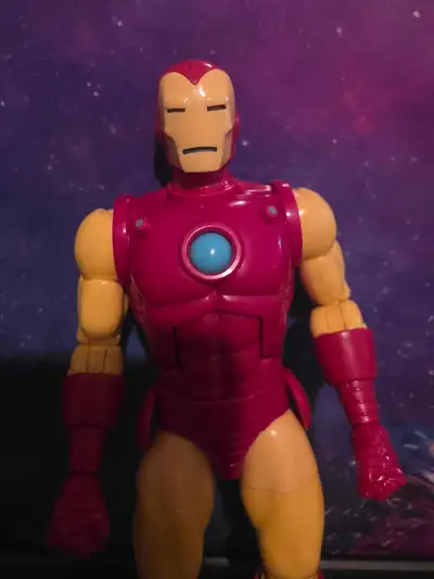 Hasbro Marvel Legends Iron Man, View more