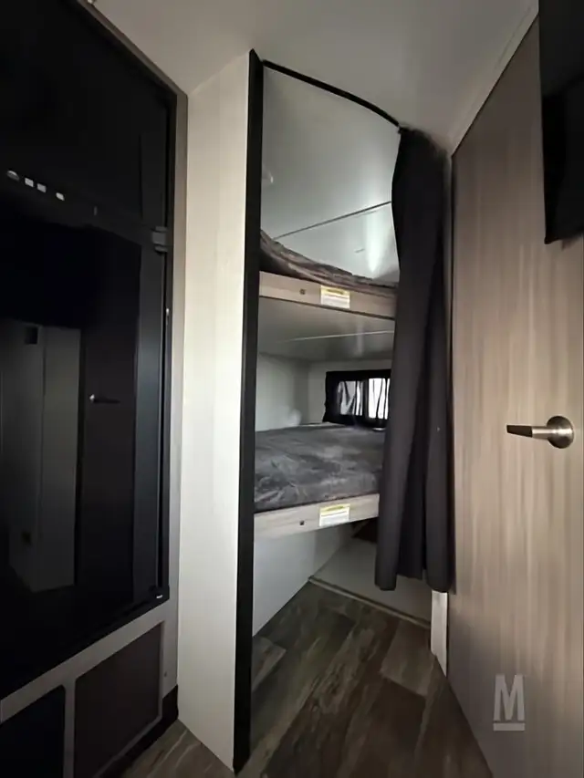 2022 CrossRoads Sunset Trail 188BH - Bunkhouse Travel Trailer in Travel Trailers & Campers in Chilliwack - Image 6