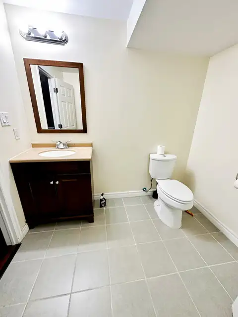 1+Den bedroom basement apartment for rent - Richmond Hill in Long Term Rentals in Markham / York Region - Image 6