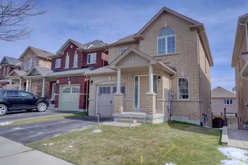 Welcome to this 3Br-3Wr Detached House. $2850/month. ******RENT DISCOUNT AVAILABLE FOR JUNE 1St POSS...